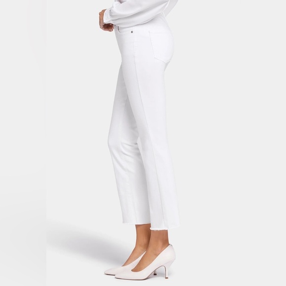 NYDJ White Bootcut Frayed Hem Jeans Size 6 NWT - Picture 2 of 4